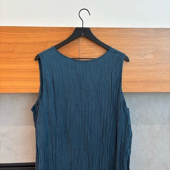 Eileen Fisher Crinkled V Neck Dress, Size 1X - Picture 9 of 11